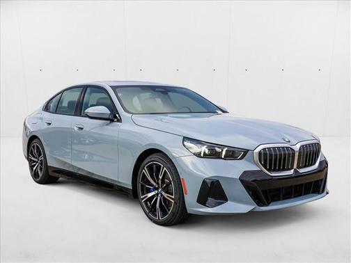 2025 BMW 530 i xDrive