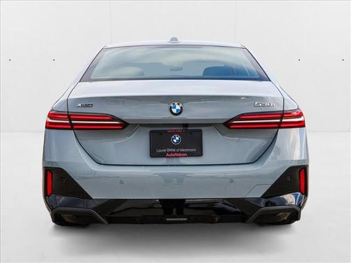 2025 BMW 530 i xDrive