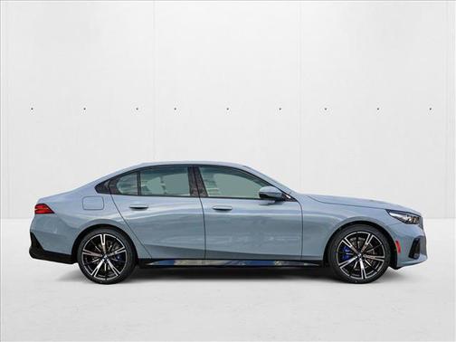 2025 BMW 530 i xDrive