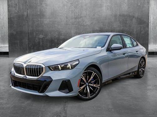 2025 BMW 530 i xDrive