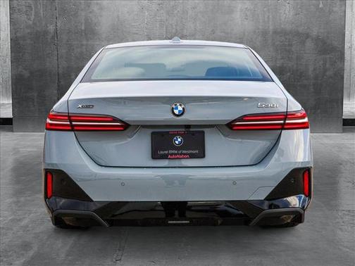 2025 BMW 530 i xDrive