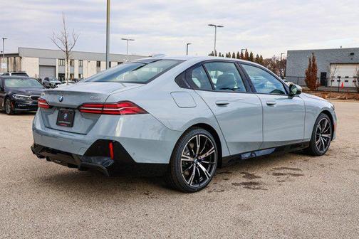 2025 BMW 530 i xDrive