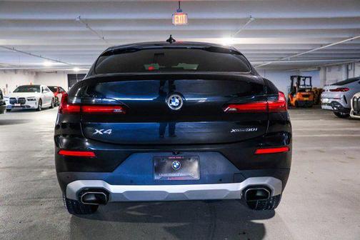 2022 BMW X4 xDrive30i