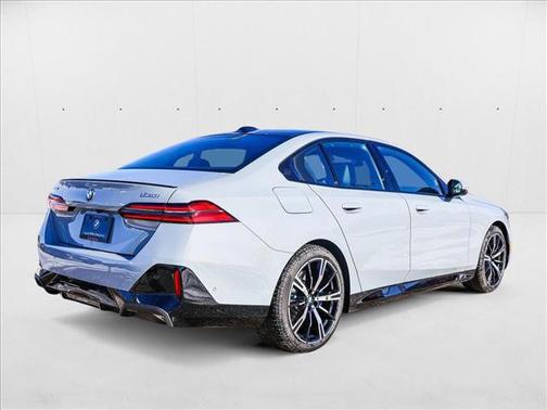 2025 BMW 530 i xDrive