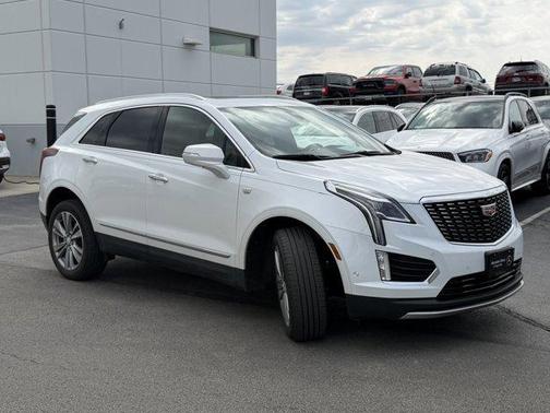 Crystal White Tricoat 2024 Cadillac XT5 Premium Luxury