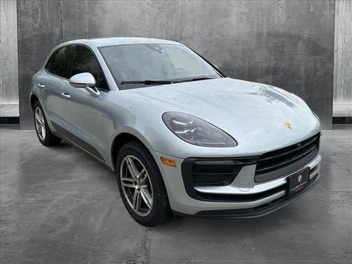 2022 Porsche Macan Base