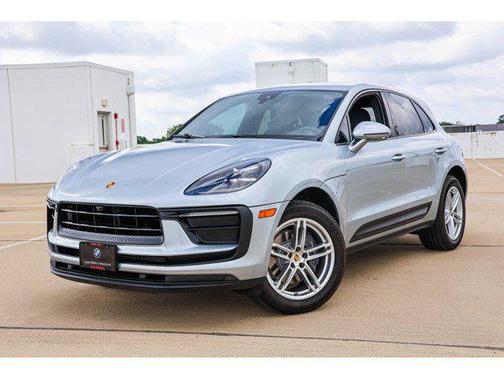 2022 Porsche Macan Base