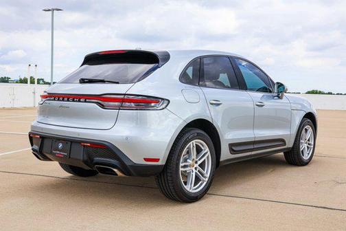 2022 Porsche Macan Base