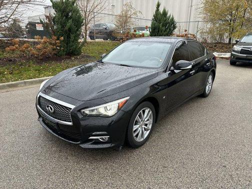 2015 INFINITI Q50 Base