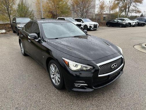 2015 INFINITI Q50 Base