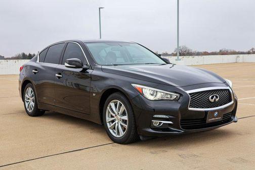 2015 INFINITI Q50 Base