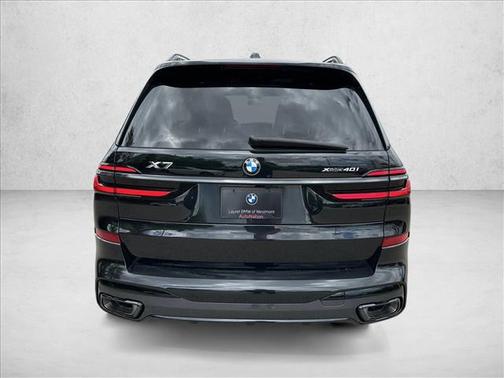 Black Sapphire Metallic 2024 BMW X7 xDrive40i