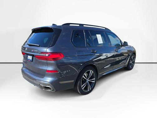 Arctic Grey Metallic 2021 BMW X7 M50i