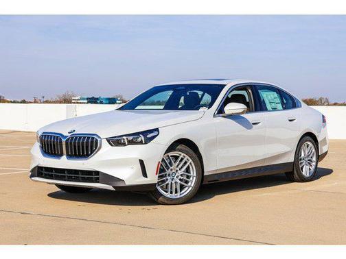 2025 BMW 530 i xDrive