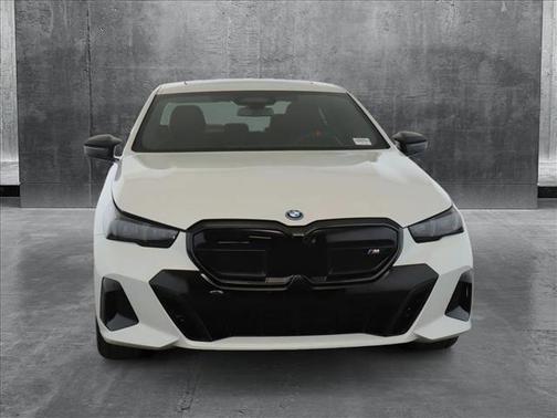 2024 BMW i5 M60