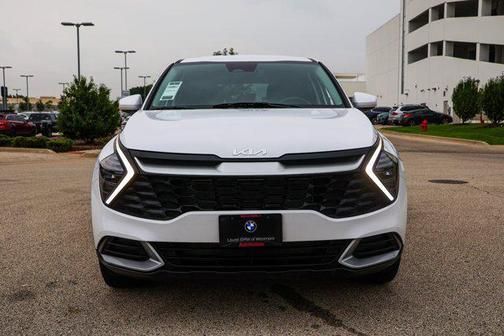 Glacial White Pearl 2025 Kia Sportage LX