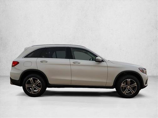 Polar White 2016 Mercedes-Benz GLC 300 4MATIC