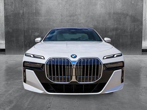 2025 BMW 760 i xDrive