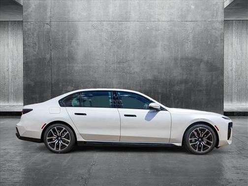 2025 BMW 760 i xDrive