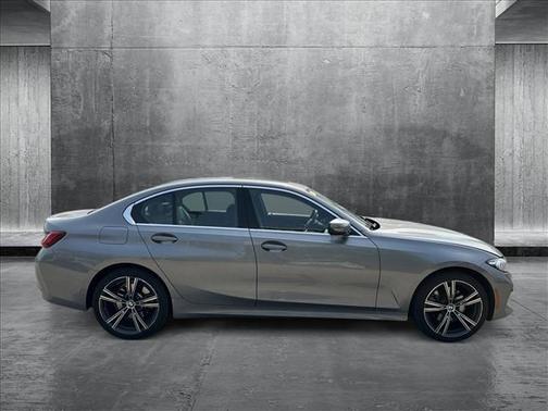 2024 BMW 330 i xDrive