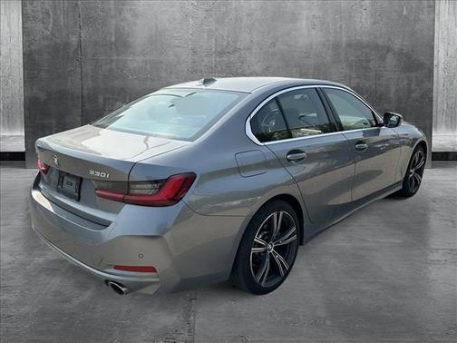 2024 BMW 330 i xDrive