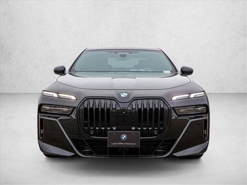 2023 BMW 760 i xDrive