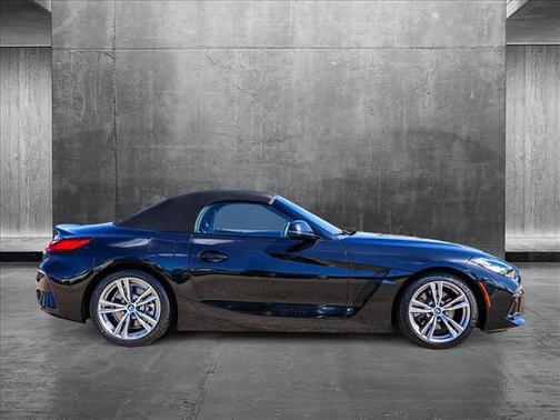 2025 BMW Z4 sDrive30i