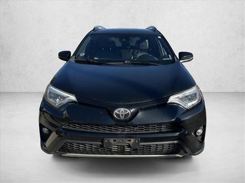 2017 Toyota RAV4 SE