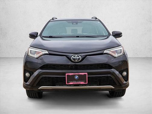 2017 Toyota RAV4 SE