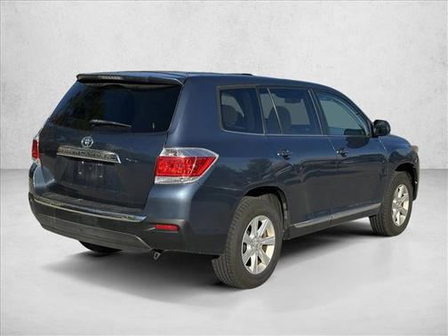 2013 Toyota Highlander SE