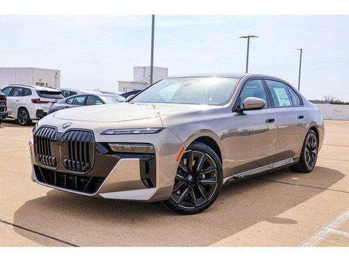 Oxide Grey Metallic 2026 BMW 760 xDrive