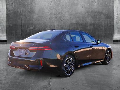 2025 BMW 530 i xDrive