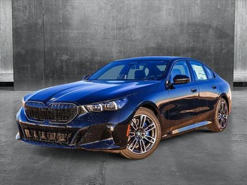 2025 BMW 530 i xDrive