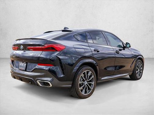 2021 BMW X6 xDrive40i