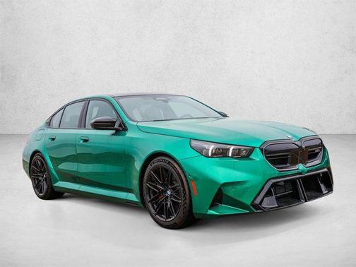 Isle of Man Green Metallic 2026 BMW M5 Base