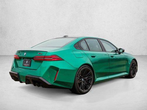 Isle of Man Green Metallic 2026 BMW M5 Base