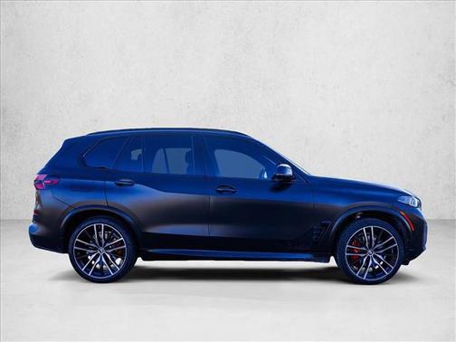 2024 BMW X5 M60i