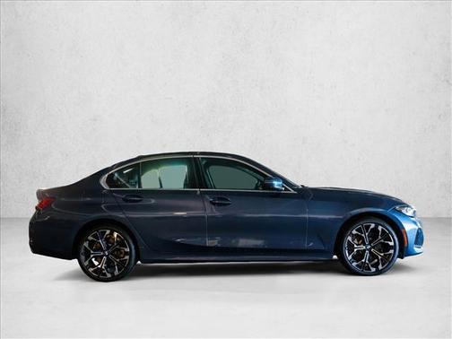 2025 BMW 330 i xDrive