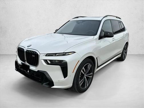2025 BMW X7 M60i