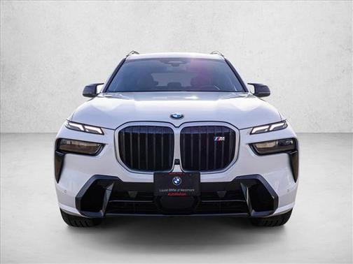 2025 BMW X7 M60i