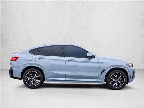 2022 BMW X4 M40i