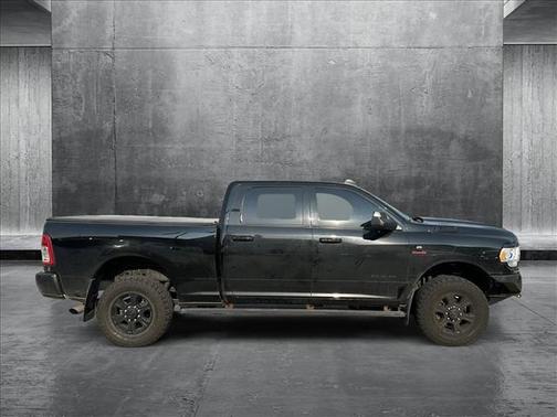 2020 RAM 2500 Big Horn Crew Cab 4X4 6'4' Box