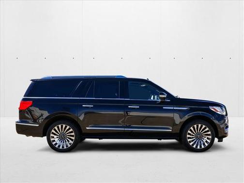 2019 Lincoln Navigator L Reserve