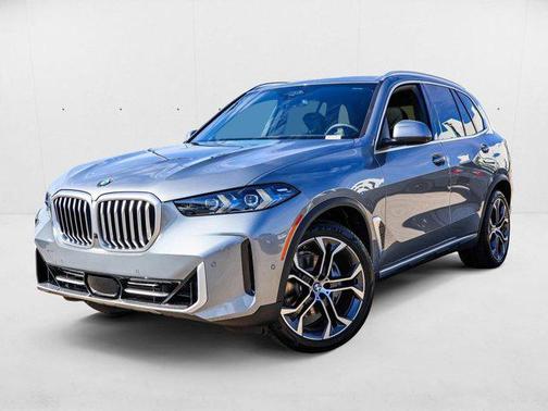 Skyscraper Grey Metallic 2026 BMW X5 xDrive40i