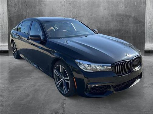 2019 BMW 740 740i