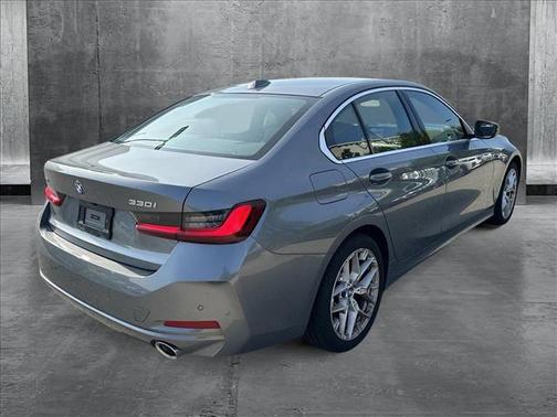 2025 BMW 330 i xDrive