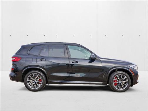2022 BMW X5 M50i