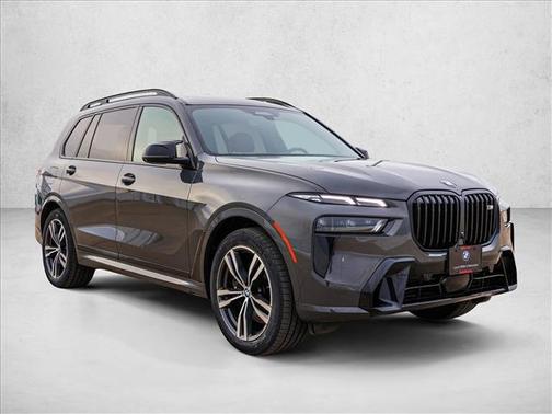 2023 BMW X7 M60i