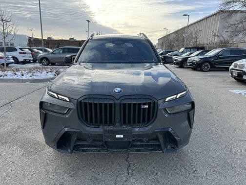 2023 BMW X7 M60i