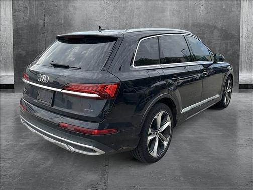 2021 Audi Q7 55 Prestige